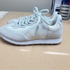 Veja sneakers like new. White with cream
